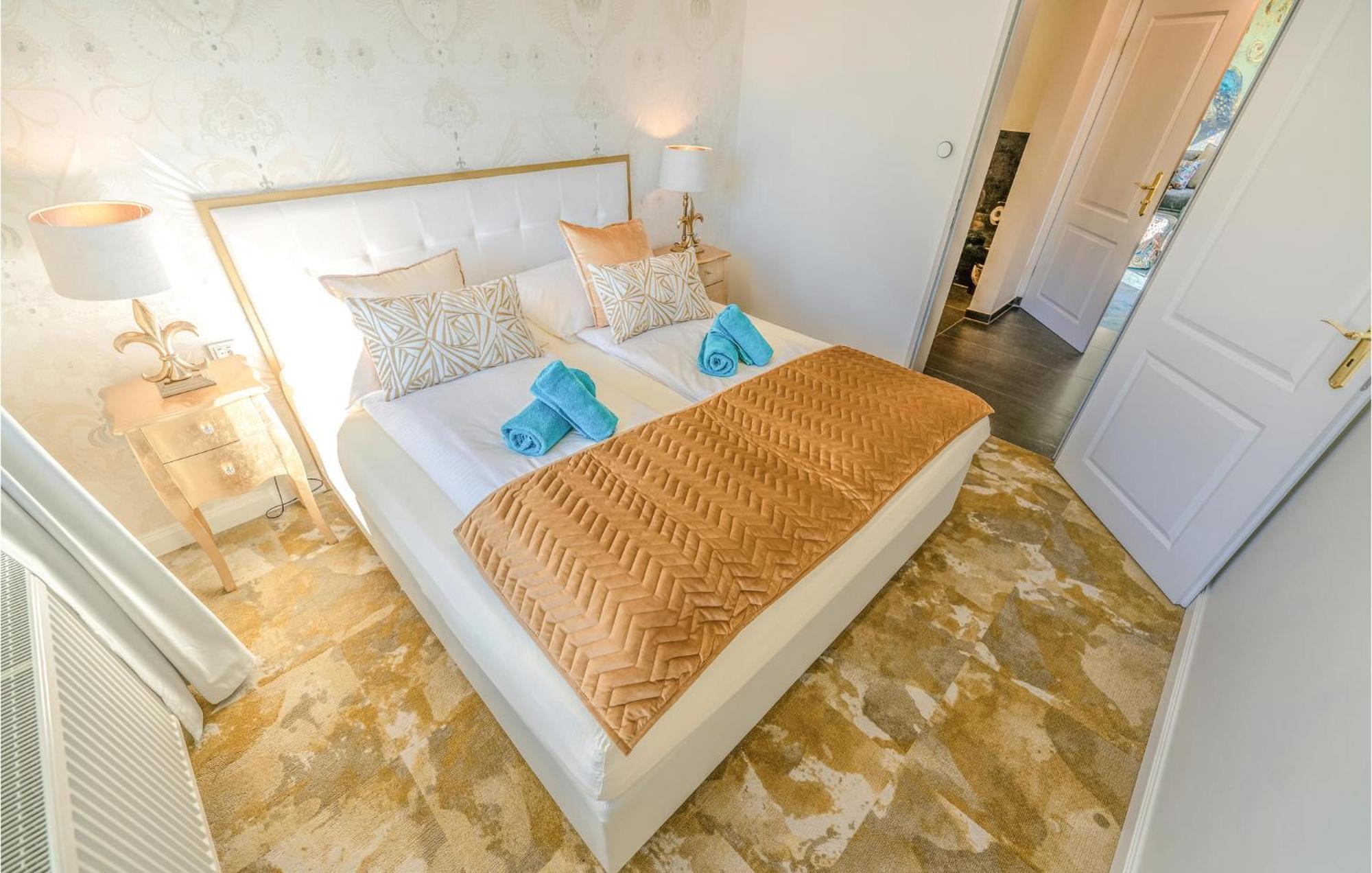 Stunning Apartment In Mettmann With Wifi Eksteriør billede